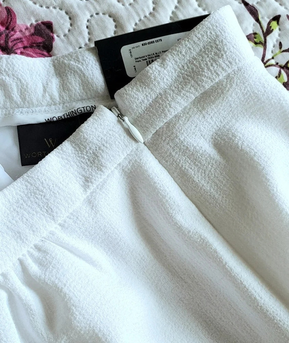 Worthington Textured Crepe White Skort NWT 14 - Picture 13 of 13